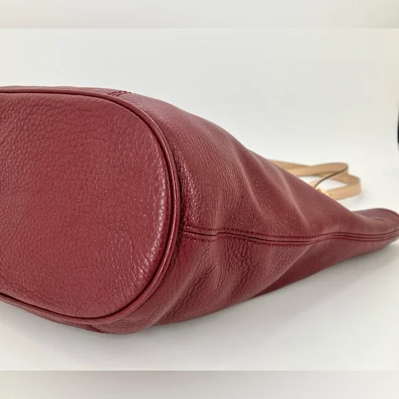 MICHAEL KORS Burgundy Jet Set Tote *Like New* - Picture 8 of 13